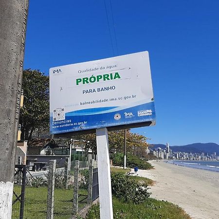 Lindo apartamento 3 dorm a 100m da praia de Perequê Porto Belo Exterior foto