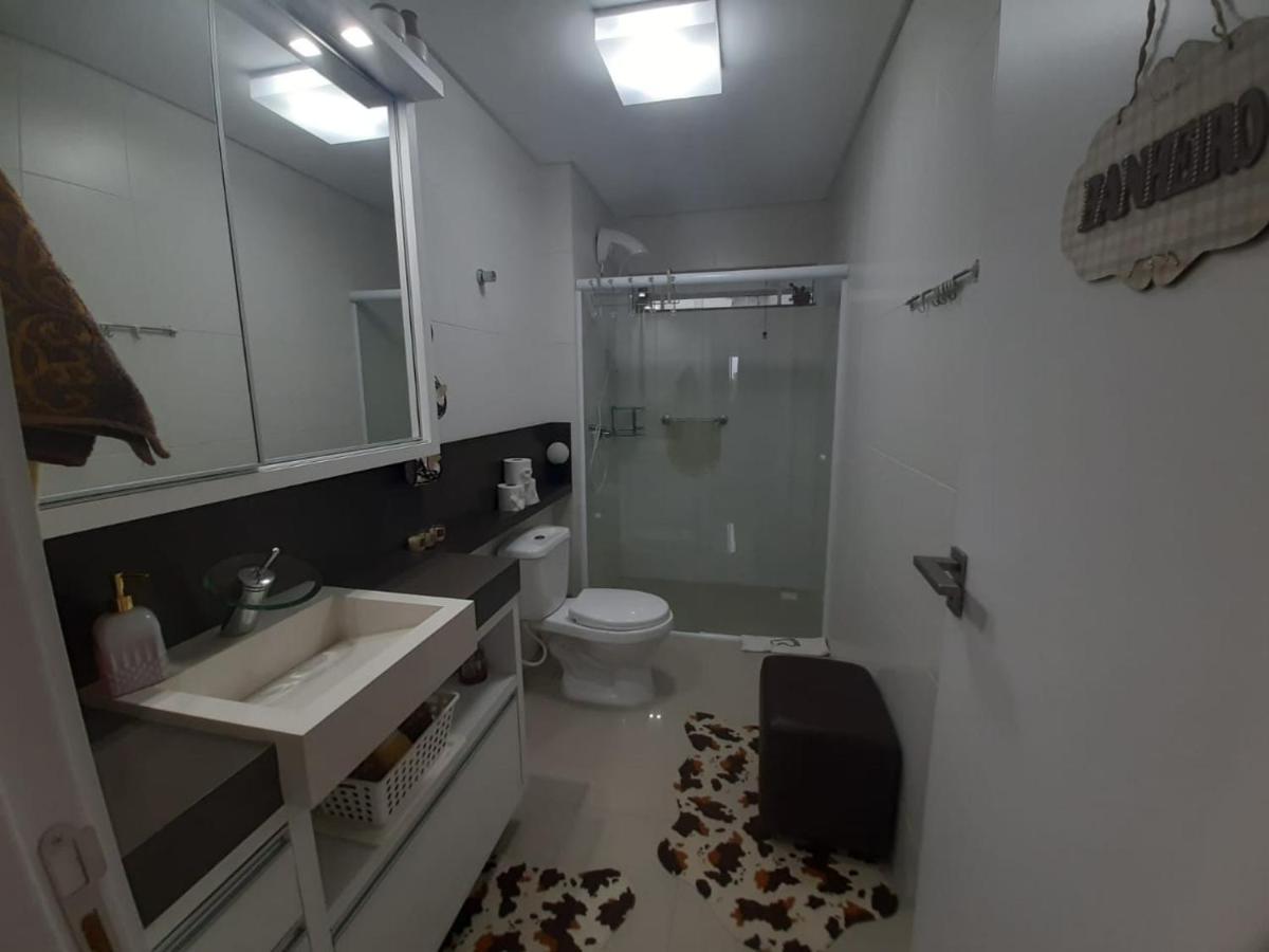 Lindo apartamento 3 dorm a 100m da praia de Perequê Porto Belo Exterior foto